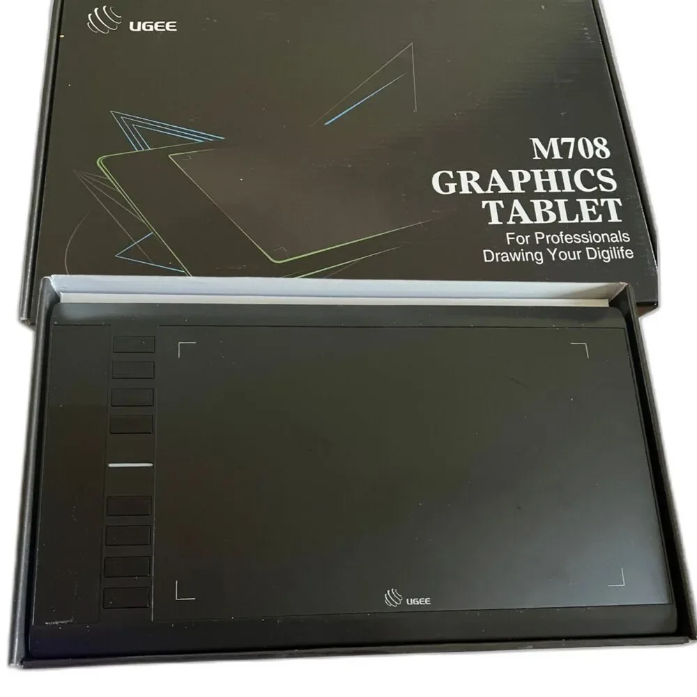 UGEE M780 Graphics Tablet with Extra Accessories - Open Box Never Used